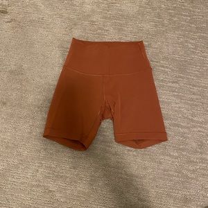 Wunder Train Short 6 inch